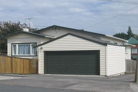 Photo of property in 62 Lynwood Road, New Lynn, Auckland, 0600