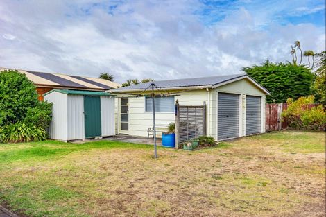 Photo of property in 55 Koputara Road, Himatangi Beach, Foxton, 4891
