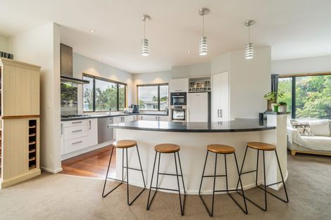 Photo of property in 8a Kiriwai Road, Paremata, Porirua, 5024