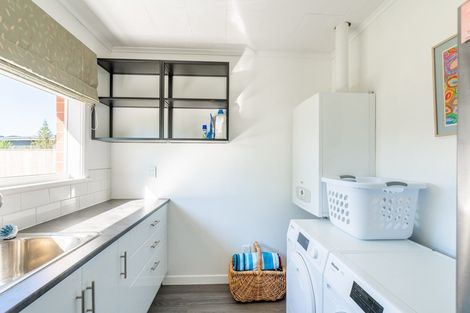 Photo of property in 9 Allen Road, Raumati Beach, Paraparaumu, 5032