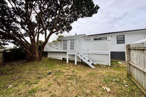 Photo of property in 2/1 Carter Place, Manurewa, Auckland, 2102