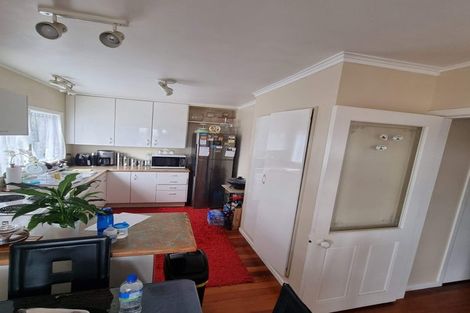 Photo of property in 120 Hepburn Road, Glendene, Auckland, 0602