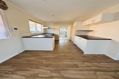 Photo of property in 18b Kirby Street, Glendene, Auckland, 0602