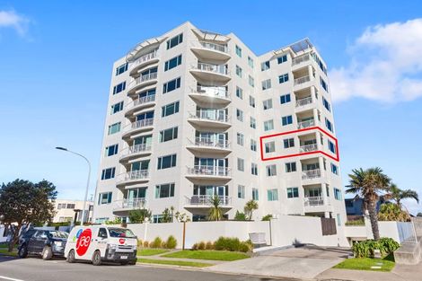 Photo of property in 21/12 Maunganui Road, Mount Maunganui, 3116