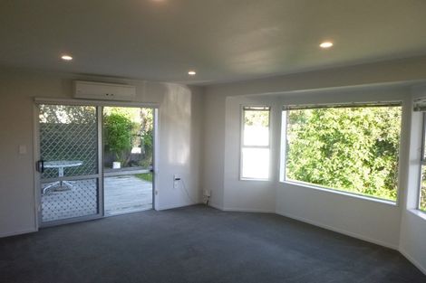 Photo of property in 1/2 Alma Road, Milford, Auckland, 0620