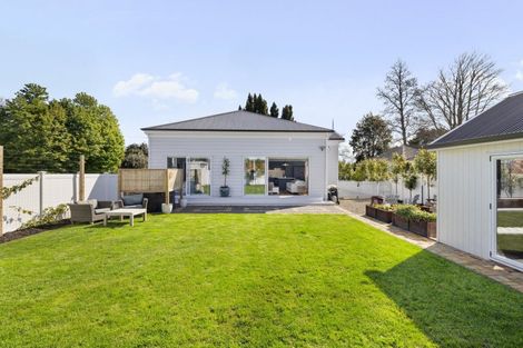 Photo of property in 114 Victoria Street, Cambridge, 3434