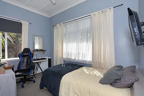 Photo of property in 16 Lyon Street, Marton, 4710