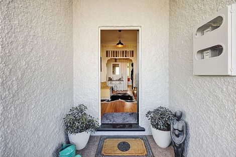 Photo of property in 16 London Street, Eltham, 4322