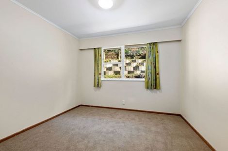 Photo of property in 12 Deller Grove, Silverstream, Upper Hutt, 5019