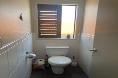 Photo of property in 11 Greenbough Lane, Greenhithe, Auckland, 0632