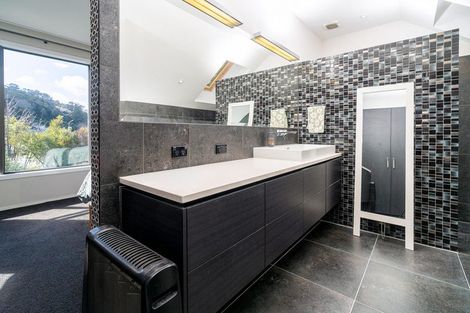 Photo of property in 94a Khandallah Road, Khandallah, Wellington, 6035