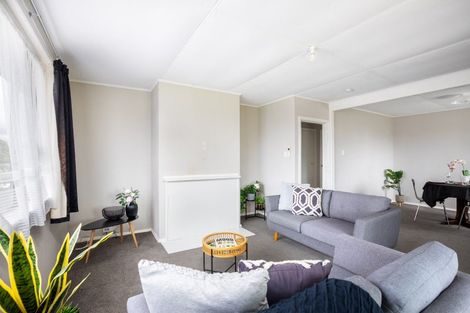 Photo of property in 10 Carey Street, Waitara, 4320