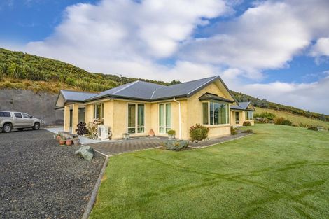 Photo of property in 417 Orepuki Riverton Highway, Longwood, Riverton, 9881