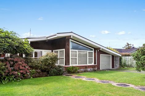 Photo of property in 13 Kamahi Place, Pukehangi, Rotorua, 3015