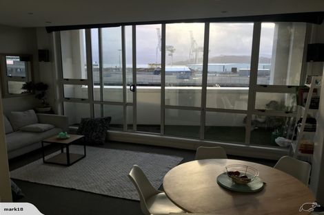 Photo of property in Stadium Garden Flats, 212/107 Thorndon Quay, Pipitea, Wellington, 6011