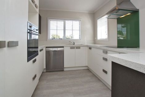 Photo of property in 5 Queens Park Crescent, Frankton, Hamilton, 3204