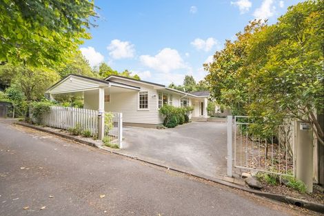 Photo of property in 22 Freemans Way, Pinehaven, Upper Hutt, 5019