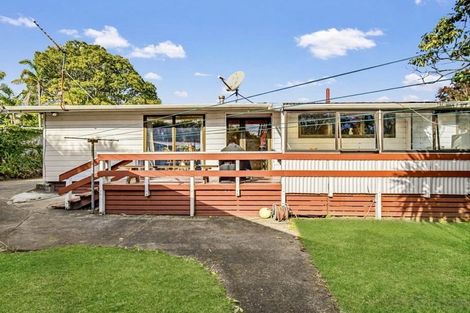 Photo of property in 27 Ray Small Drive, Papakura, 2110