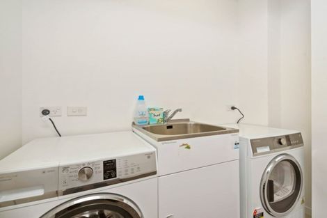 Photo of property in 10 Highlands Close, Queenstown, 9300