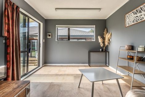 Photo of property in 4 Belle Maison Court, Levin, 5510