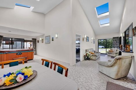 Photo of property in 2 Heaphy Road, Opunake, 4616
