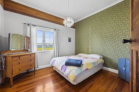 Photo of property in 21 Egmont Street, Patea, 4520