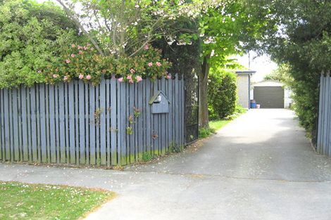 Photo of property in 60 Lambeth Crescent, Redwood, Christchurch, 8051