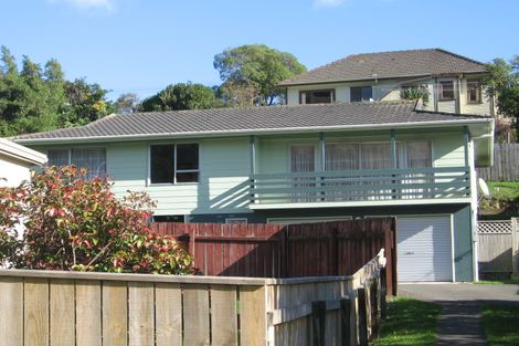 Photo of property in 40 Collins Avenue, Tawa, Wellington, 5028