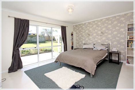 Photo of property in 14 Brown Street, Foxton, 4814