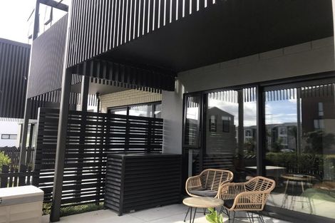 Photo of property in 10/71 Hobsonville Road, Hobsonville, Auckland, 0616