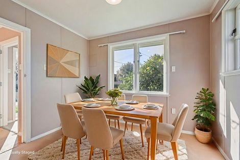 Photo of property in 6 Netley Place, Aranui, Christchurch, 8061