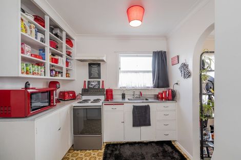 Photo of property in 32 Kent Street, Levin, 5510