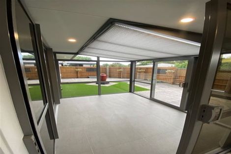 Photo of property in 2/61 Colombo Street, Cashmere, Christchurch, 8022