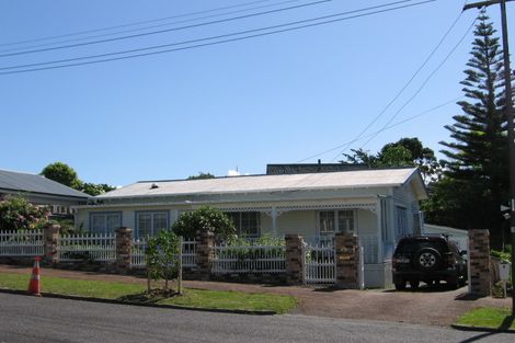Photo of property in 4 Bungalow Avenue, Point Chevalier, Auckland, 1022