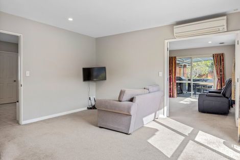 Photo of property in 21 Welsford Street, Woodend, 7610