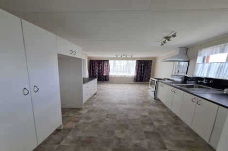 Photo of property in 136 Puriri Street, Castlecliff, Whanganui, 4501