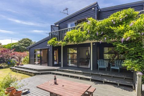 Photo of property in 83 Belvedere Avenue, Waikanae, 5036