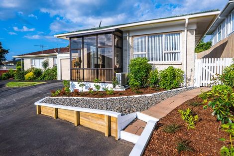 Photo of property in 1/34 Wellington Street, Papakura, 2110