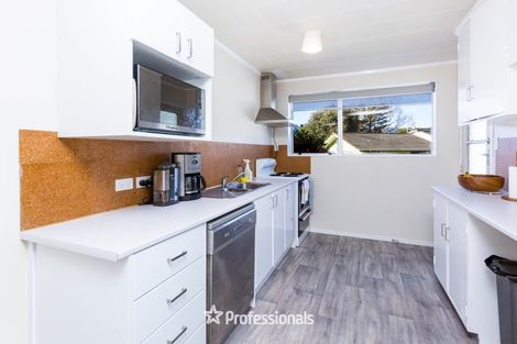 Photo of property in 2/6 Indiana Grove, Totara Park, Upper Hutt, 5018