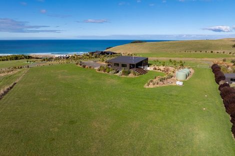 Photo of property in 380 Thorburn Road, Waikouaiti, 9472