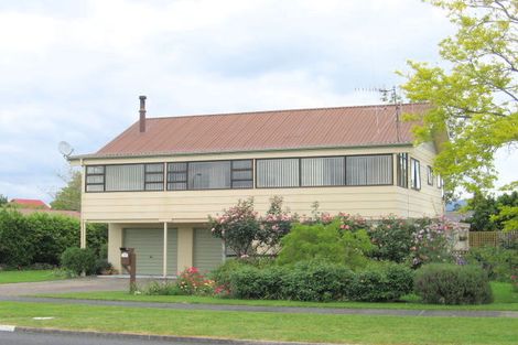 Photo of property in 10 Francis Drive, Katikati, 3129