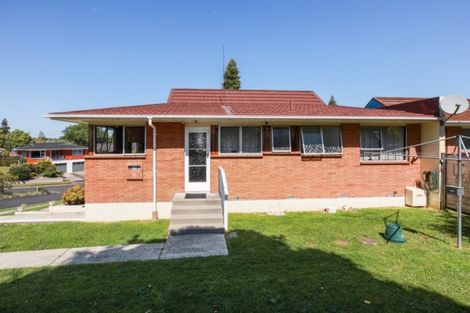 Photo of property in 8 Dunvegan Place, Dinsdale, Hamilton, 3204