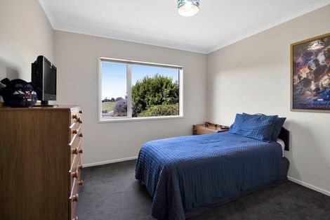 Photo of property in 1 Elizabeth Grove, Stratford, 4332