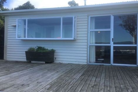 Photo of property in 30 Singers Road, Korokoro, Lower Hutt, 5012