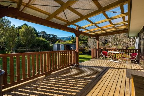 Photo of property in 5820 Kenepuru Road, Waitaria Bay, Picton, 7282