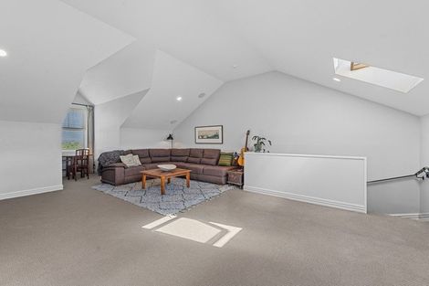 Photo of property in 24 Leneford Drive, East Tamaki, Auckland, 2013