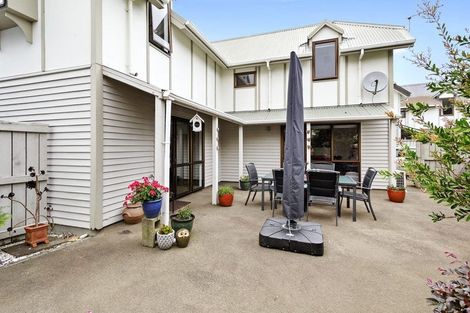 Photo of property in 2/44 Randwick Crescent, Moera, Lower Hutt, 5010