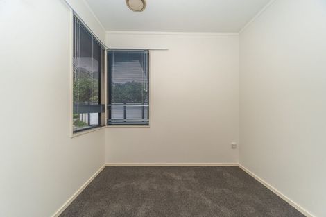 Photo of property in 2 Erskine Close, Island Bay, Wellington, 6023
