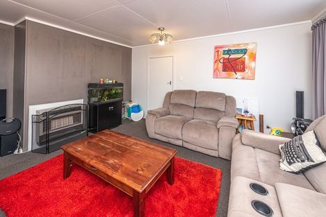 Photo of property in 36 Gibbons Crescent, Castlecliff, Whanganui, 4501
