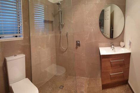 Photo of property in 6 Halewood Grove, Churton Park, Wellington, 6037